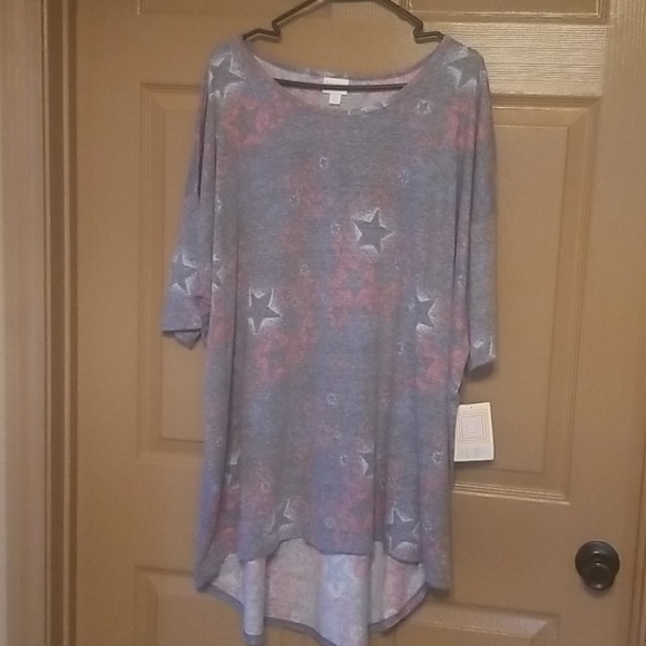 LuLaRoe Tops - NWT LULAROE IRMA HIGH/LOW TOP